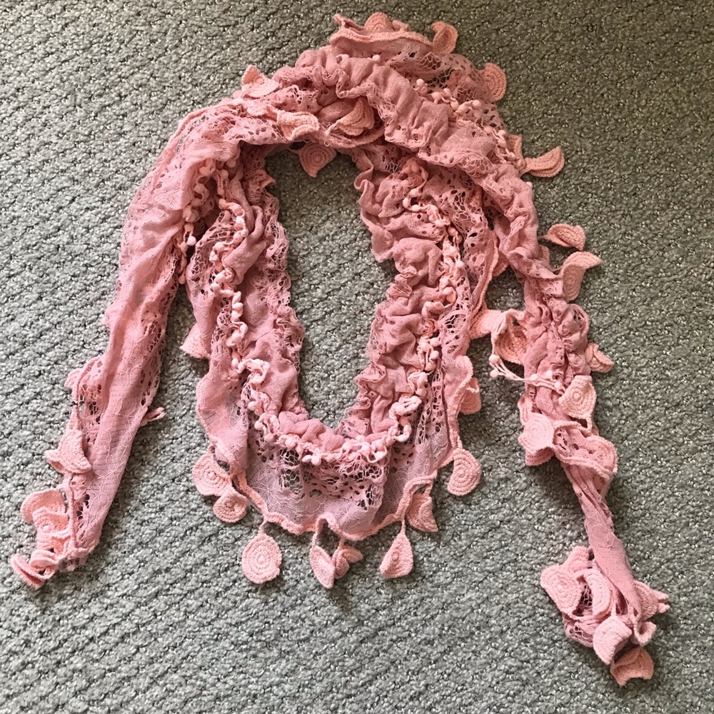 5/$15 Pink Lace Crochet Spring Scarf